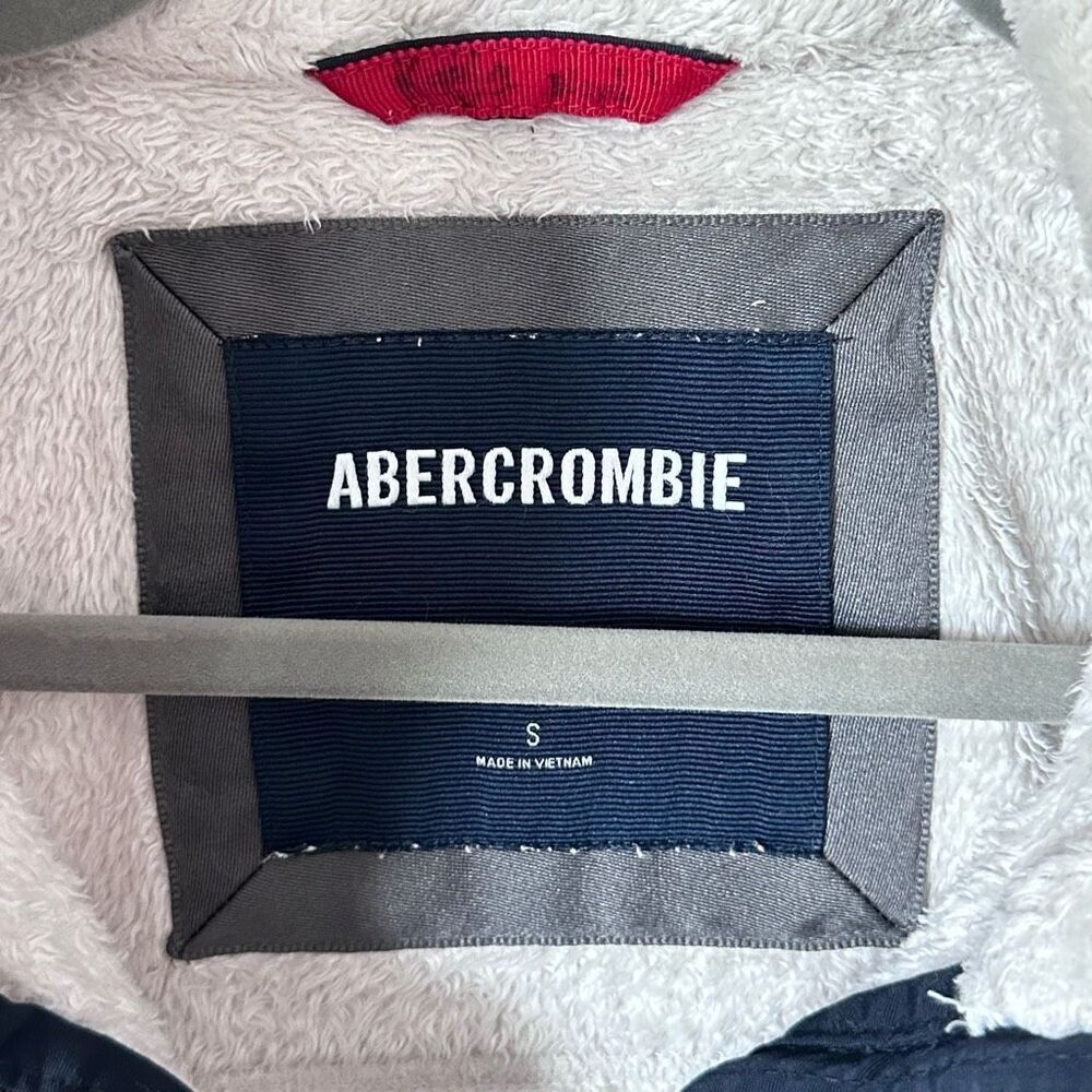 Abercrombie & Fitch Full Zip Fleece Jacket Womens S White Navy Outdoors‎ - Picture 4 of 8